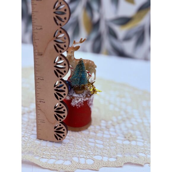 Miniature ALL VINTAGE Thread Spool Christmas Assemblage Reindeer - Picture 5 of 5